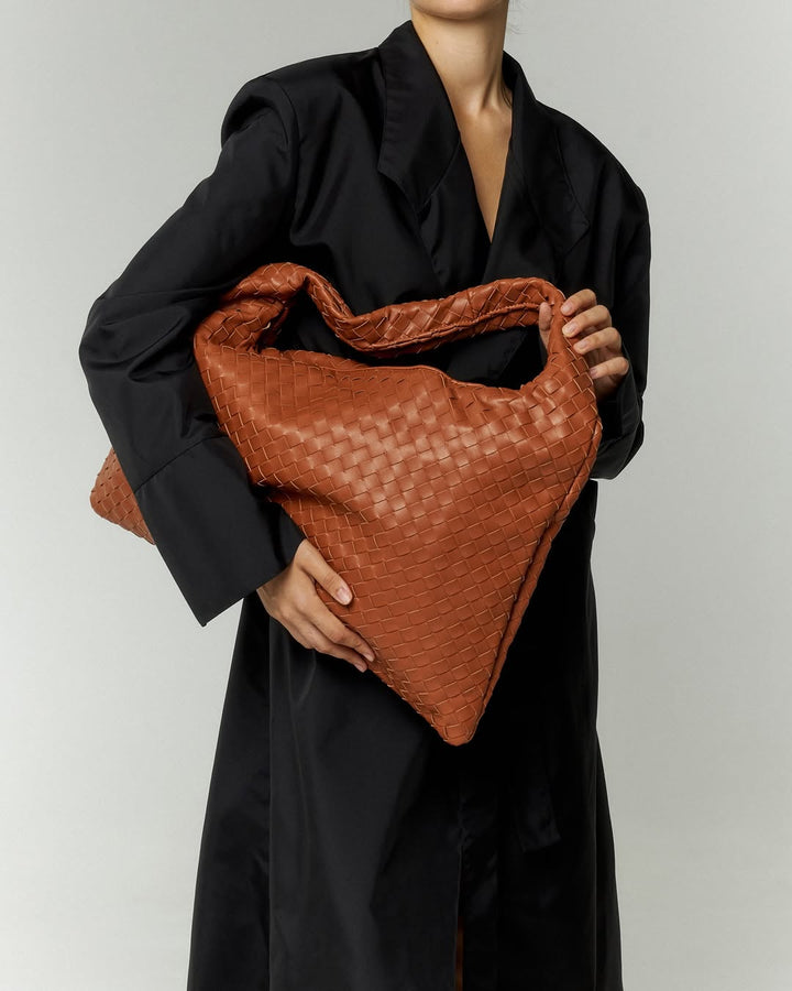 Noir Tote Bag I Camel
