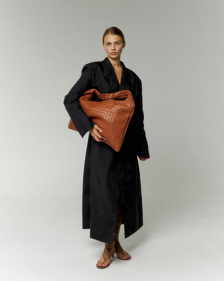 Noir Tote Bag I Camel