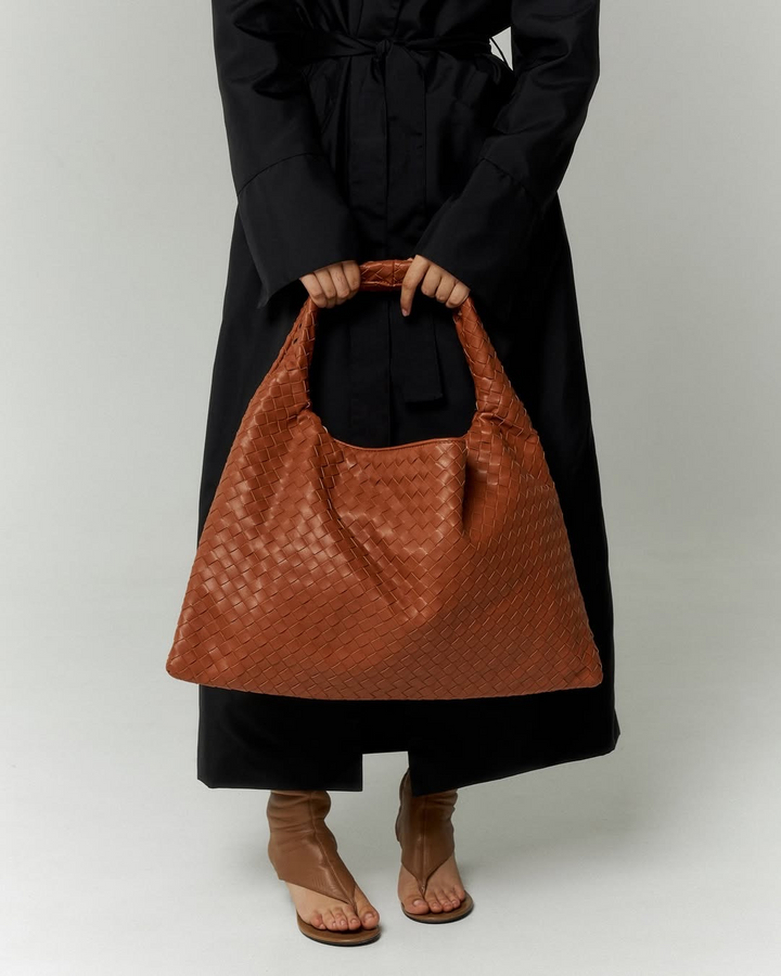 Noir Tote Bag I Camel